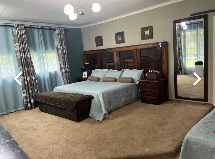 6 Bedroom Property for Sale in Lindequesdrif North West